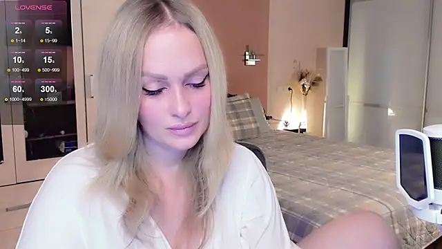 Snapshot of Libby_Nora chatting on November 8, 10:26 am Libby Nora online show from November 8, 10:26 am