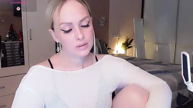 Snapshot of Libby_Nora chatting on December 22, 11:51 am Libby Nora online show from December 22, 11:51 am