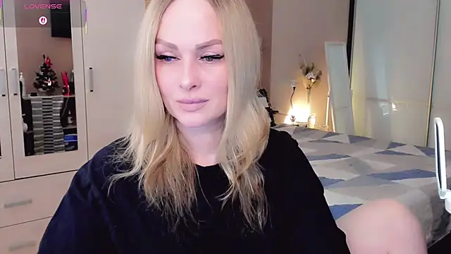 Snapshot of Libby_Nora chatting on January 6, 10:41 am Libby Nora online show from January 6, 10:41 am