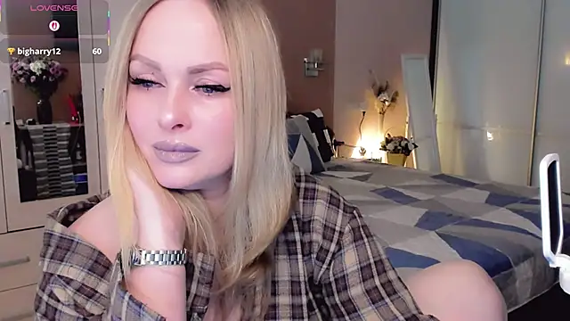 Snapshot of Libby_Nora chatting on January 13, 11:15 am Libby Nora online show from January 13, 11:15 am