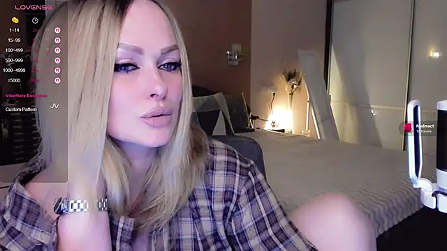 Snapshot of Libby_Nora chatting on February 3, 2:44 pm Libby Nora online show from February 3, 2:44 pm