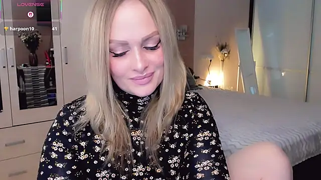 Snapshot of Libby_Nora chatting on February 9, 11:58 am Libby Nora online show from February 9, 11:58 am