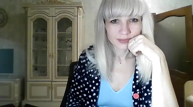 BarbaraKim online show from December 18, 2:06 pm