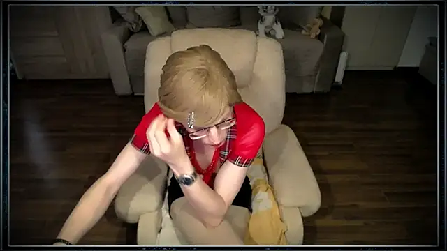 clementine online show from December 15, 10:08 am