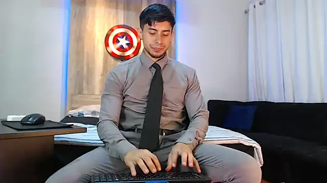 Andrew 4  online show from February 9, 2:38 am