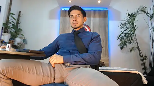 Andrew 4  online show from May 15, 1:12 am