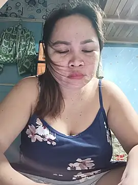 XXLorie 02 online show from July 21, 1:24 pm