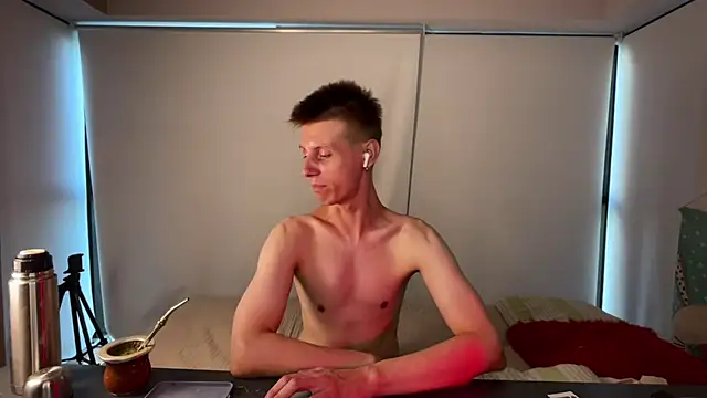 Snapshot of vladdymeow chatting on January 16, 9:08 pm vladdymeow online show from January 16, 9:08 pm