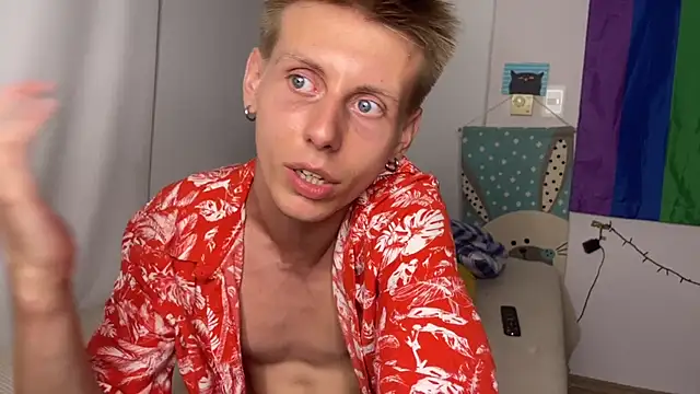 Snapshot of vladdymeow chatting on March 17, 11:54 pm vladdymeow online show from March 17, 11:54 pm