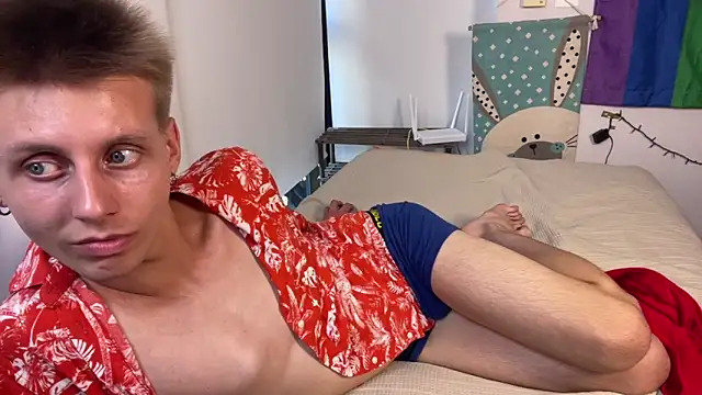 Snapshot of vladdymeow chatting on March 18, 8:37 pm vladdymeow online show from March 18, 8:37 pm