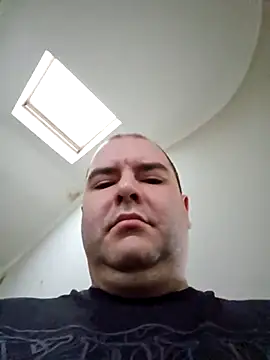 Andrew1900529 online show from February 25, 5:52 am