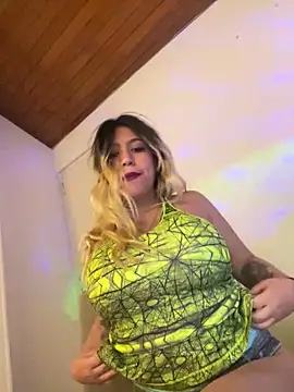 Snapshot of BA_BYY chatting on December 28, 1:39 am BA BYY online show from December 28, 1:39 am