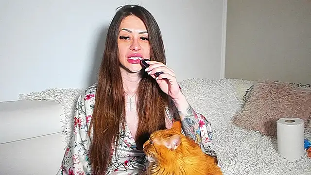 BrianaDiamondXXX online show from June 13, 1:09 pm