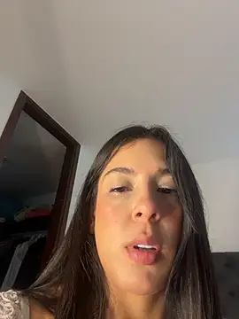 Snapshot of kamivolkano chatting on November 18, 4:22 pm kamivolkano online show from November 18, 4:22 pm