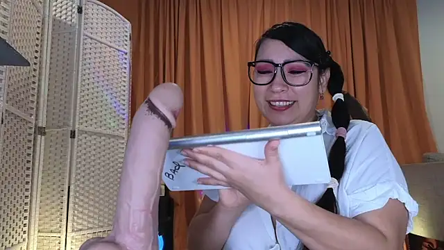 Foglove69 online show from November 13, 8:08 pm