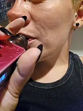 PinkTheHawk online show from December 24, 8:22 am