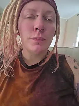PinkTheHawk online show from June 16, 1:41 am