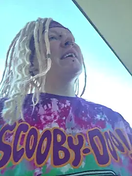PinkTheHawk online show from June 28, 2:39 am
