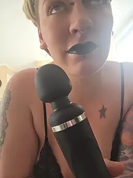 PinkTheHawk online show from July 19, 1:31 am