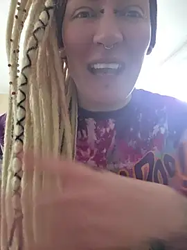 PinkTheHawk online show from July 19, 11:52 pm