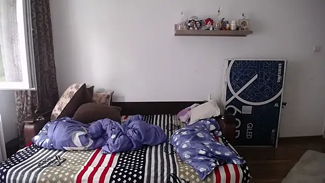 Snapshot of SexxyLety chatting on October 24, 6:43 am SexxyLety online show from October 24, 6:43 am