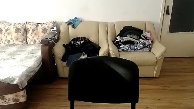 Snapshot of SexxyLety chatting on November 25, 8:25 am SexxyLety online show from November 25, 8:25 am