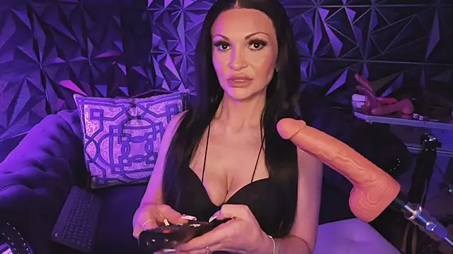 NatashaxoBangs online show from May 16, 12:18 am