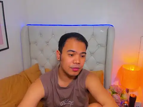 AsianZero online show from March 10, 6:46 pm