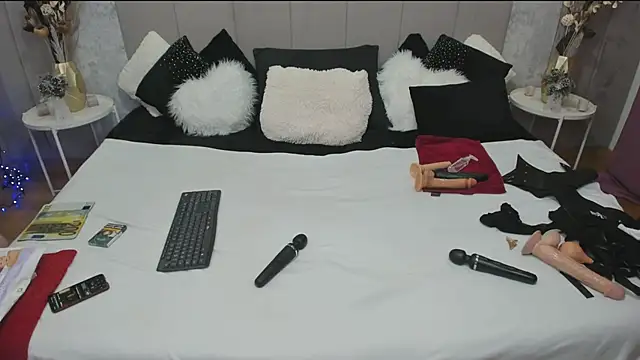 Snapshot of boobies4fun chatting on January 14, 12:27 am boobies4fun online show from January 14, 12:27 am