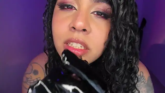 Amber smith20 online show from June 12, 3:38 am
