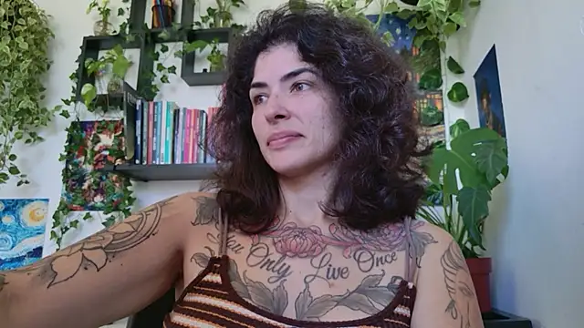 Snapshot of TaliMajesty chatting on June 20, 10:51 am TaliMajesty online show from June 20, 10:51 am