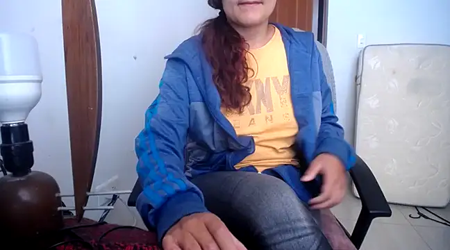 Snapshot of Mia_davis01 chatting on March 12, 2:12 pm Mia davis01 online show from March 12, 2:12 pm