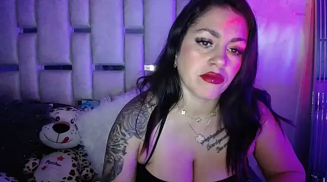 Snapshot of chelaqueen_ chatting on January 8, 10:58 pm chelaqueen online show from January 8, 10:58 pm