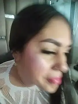 chelaqueen  online show from July 13, 7:27 pm