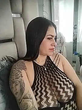 chelaqueen  online show from July 31, 2:16 pm