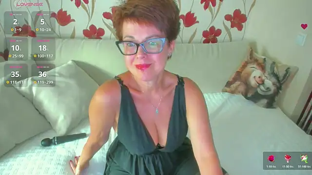 JennAlison online show from July 15, 1:49 pm