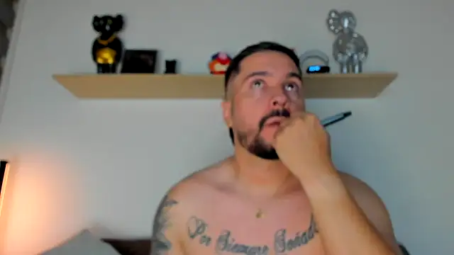 camilo restrepo21 online show from January 27, 4:41 am