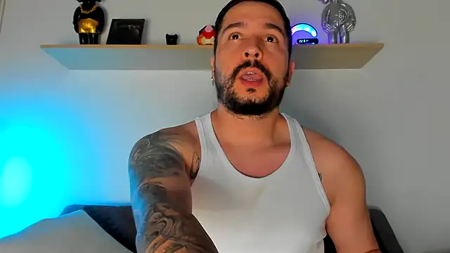 camilo restrepo21 online show from February 14, 3:00 am