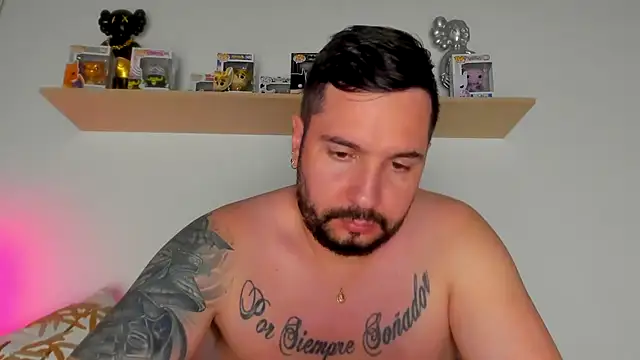 camilo restrepo21 online show from December 19, 2:40 am