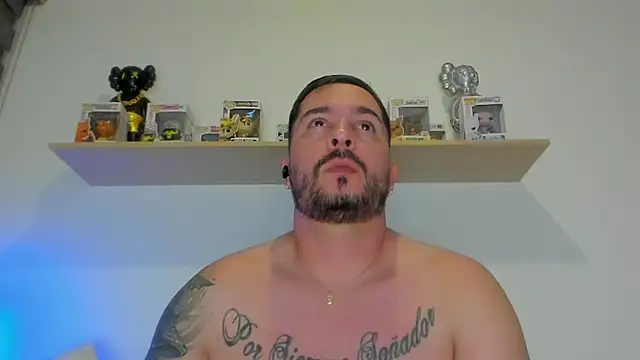 camilo restrepo21 online show from April 13, 12:27 am