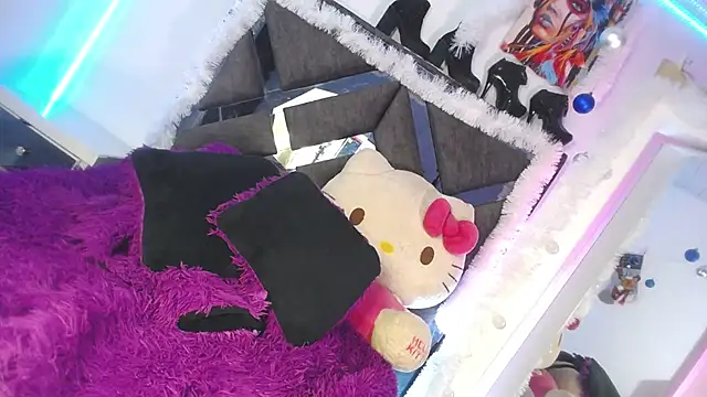 Snapshot of Salo_hot04 chatting on January 19, 3:39 am Salo hot04 online show from January 19, 3:39 am