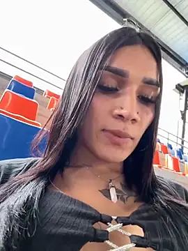 Snapshot of Salo_hot04 chatting on December 1, 9:20 pm Salo hot04 online show from December 1, 9:20 pm