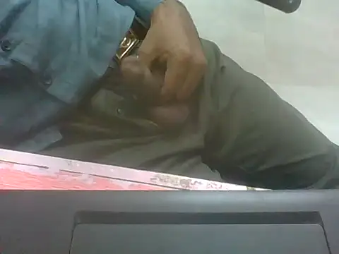 lltstr52 online show from April 4, 8:01 am