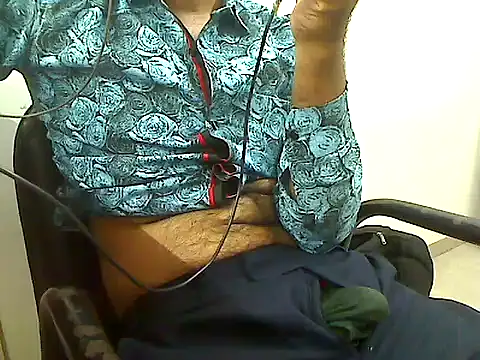 lltstr52 online show from May 8, 5:46 am