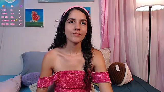 Snapshot of lailypink chatting on January 16, 12:45 am lailypink online show from January 16, 12:45 am