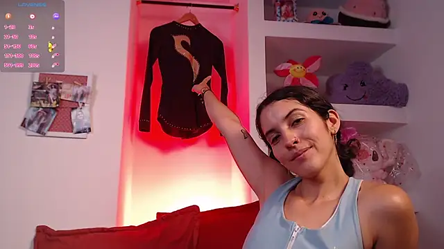 Snapshot of lailypink chatting on February 4, 1:13 am lailypink online show from February 4, 1:13 am