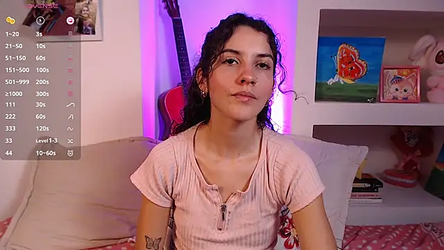 Snapshot of lailypink chatting on September 22, 1:40 am lailypink online show from September 22, 1:40 am