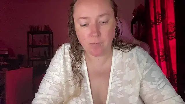 Snapshot of kisicaxx chatting on July 21, 9:00 am kisicaxx online show from July 21, 9:00 am