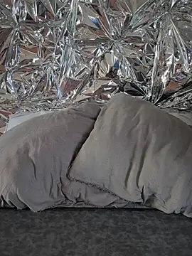 lovely beast online show from January 16, 5:50 pm