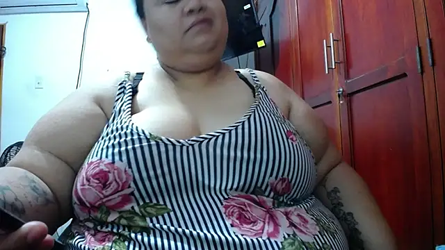 hotlesby4uxxx online show from April 24, 2:08 pm